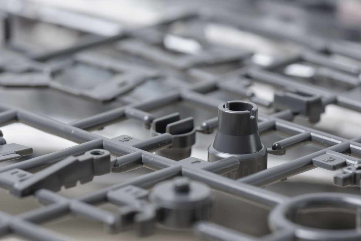 zinc vs plastic injection molding